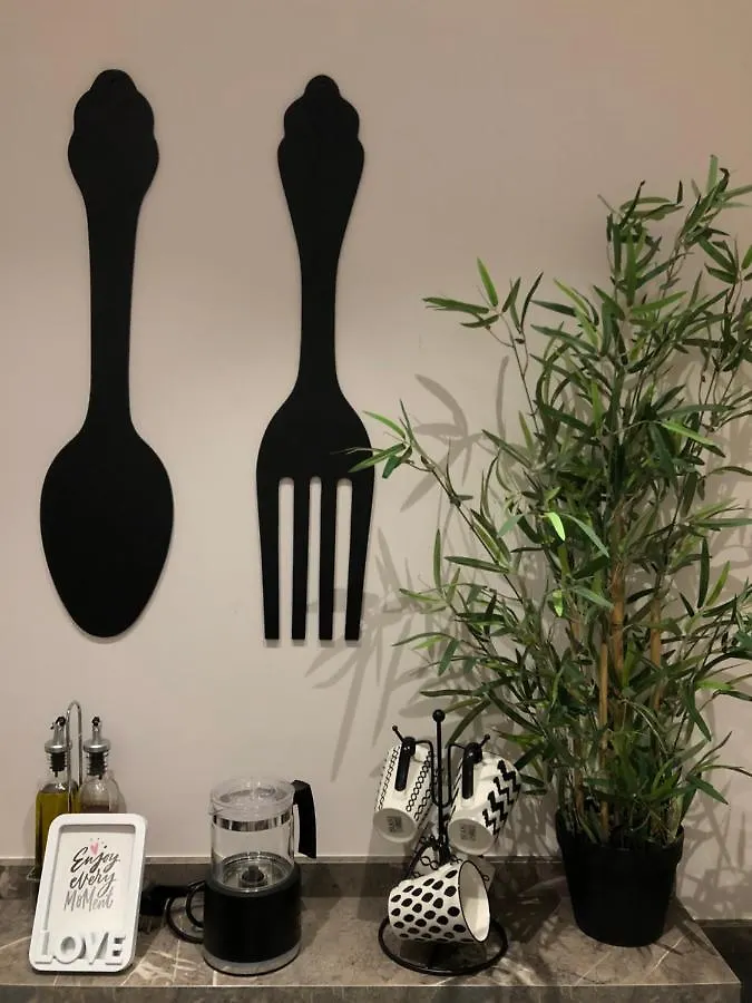 Urban Stay Tirana Deluxe 0*,
