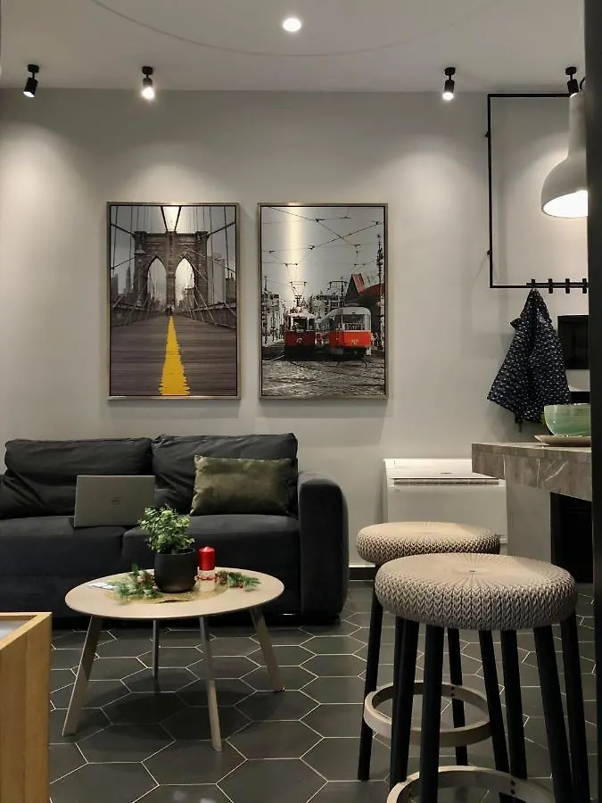 Urban Stay Tirana Deluxe 0*,  Albania